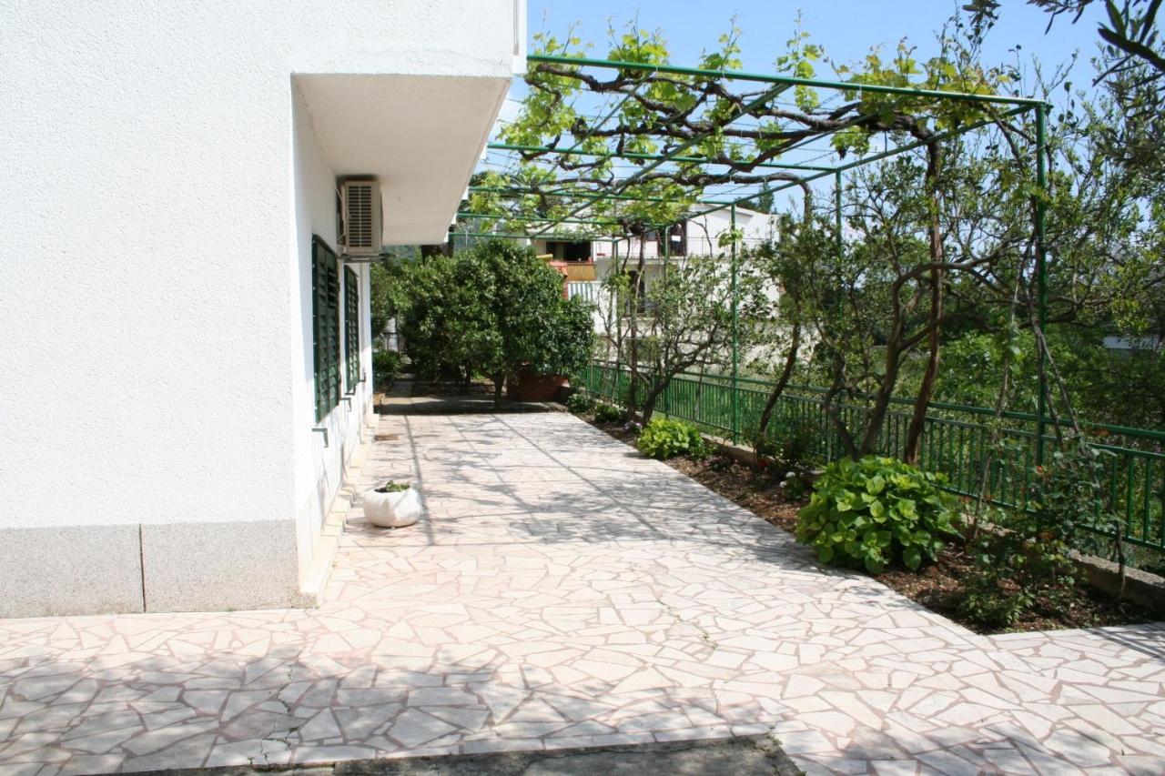 Apartments And Rooms By The Sea Zaostrog, Makarska - 2661 Bagian luar foto
